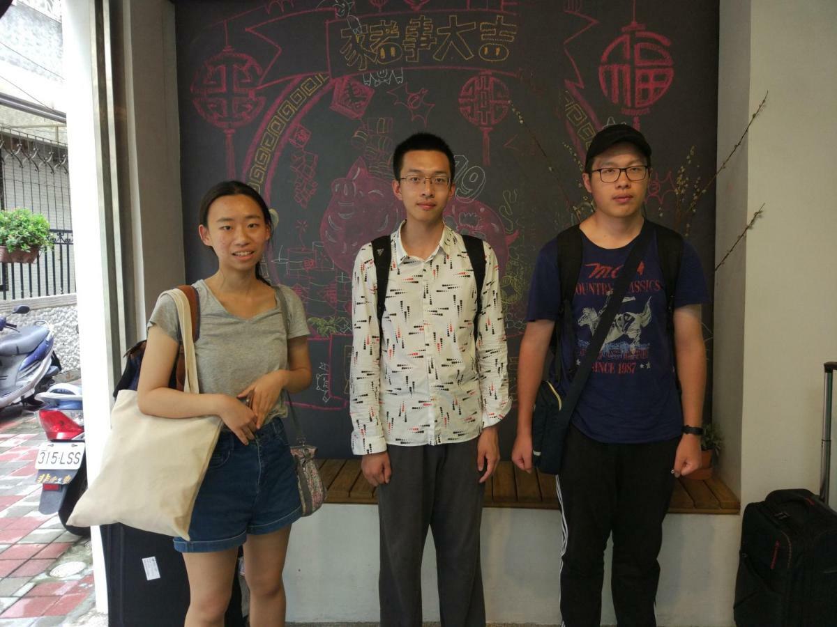 มายเดียร์ แบคแพกเกอร์ บีแอนด์บี Hostel ไถหนาน ภายนอก รูปภาพ